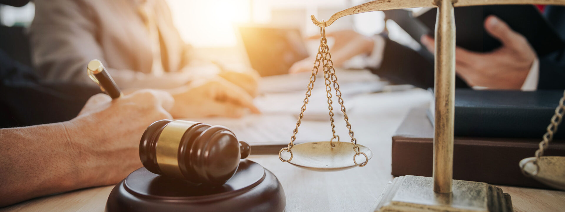 Anspruchsvolle Juristen Jobs in der Deutschschweiz und Liech Abena